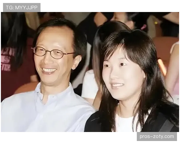 伏明霞买包像抢钱似的，到底谁能跟得上这节奏？